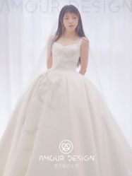-AMOUR·爱沫婚纱礼服·小众设计品牌