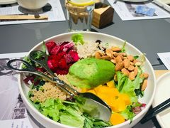 牛油果沙拉-小大董·烤鸭(观景餐厅·南京西路店)