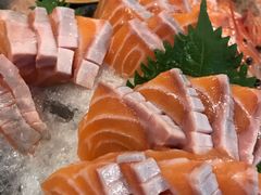 三文鱼刺身黄狮鱼刺身-真剑日本料理·铁板烧(贵州路店)