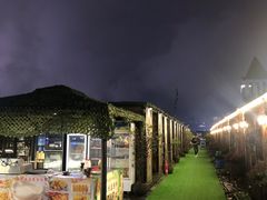 -冰冰龙虾·江湖菜·花园江景餐厅