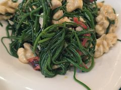 -汗腾格里·风味餐厅(新疆驻京办店)