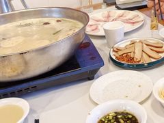 -颜氏双江清水鱼一养身火锅(磁器口店)