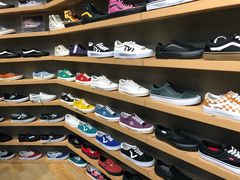 -ABC MART(心斎橋店)