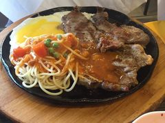 -豪客来牛排(中央花苑店)