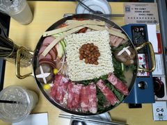 部队锅-李先生的首尔小馆(松江启源广场店)