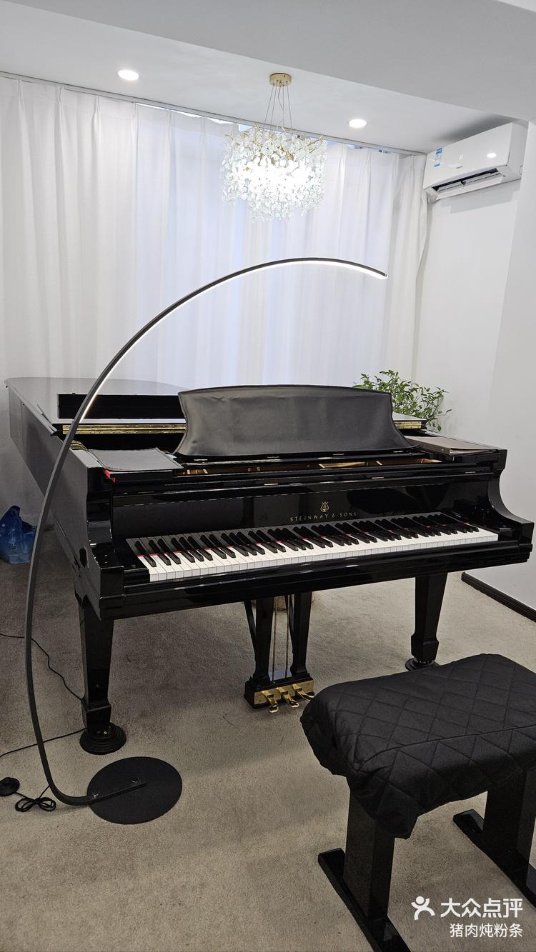 推荐一家最美海边钢琴学校<img class="emoji