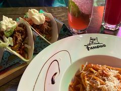 -Famous肥猫墨西哥音乐餐吧(五棵松华熙LIVE店)