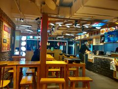 大堂-呷佬·长沙手工米粉(金沙江路店)