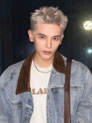 -艾美A·M Hair Salon