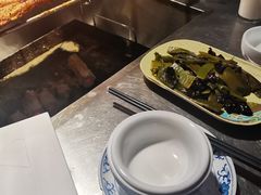 -冰冰龙虾·江湖菜·花园江景餐厅