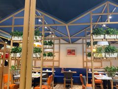 -渝信川菜 · 川味家常菜(财富购物中心店)