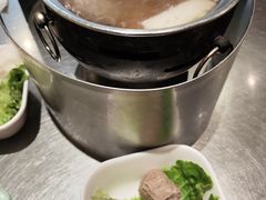 -潮界(LU·ONE凯德晶萃广场店)