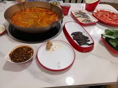 -毛辣果·贵州红酸汤牛肉火锅(西单店)