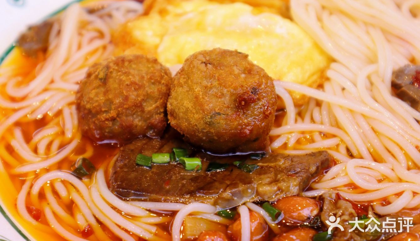 火爆魔都的杀猪粉，地道湖南味