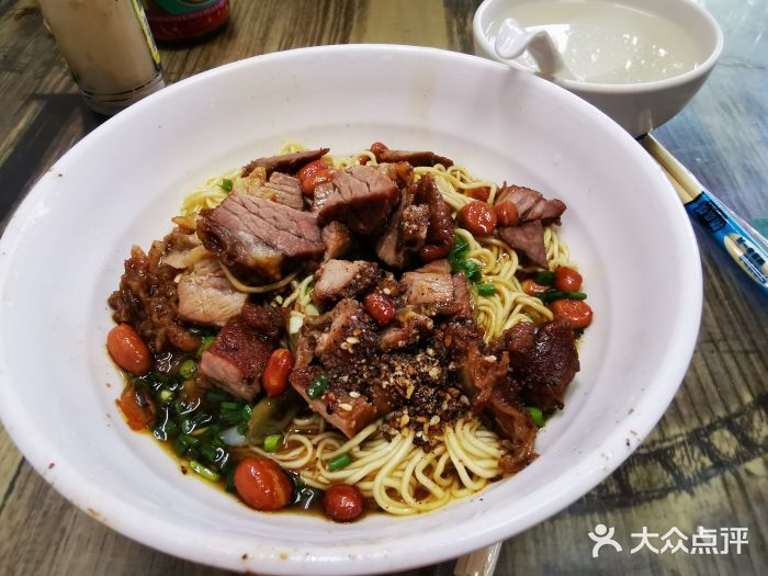 阿阳牛腩腌面店牛腩腌面图片