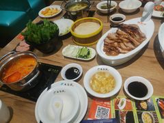 -龙聚德北京烤鸭(沙坪坝华宇A馆店)
