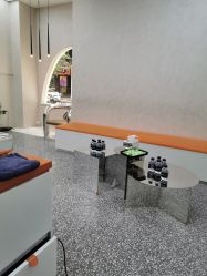 -东秀护肤造型