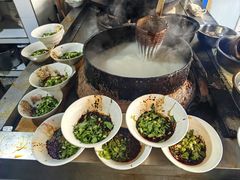 -甘记肥肠粉(马鞍北路店)