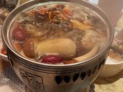 -雍和会海鲜姿造自助(湖东路店)