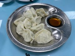 -崴海渔村(虹梅路店)