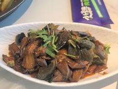-徐记小怪兽肉蟹煲(中央大街店)