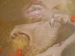 黄山石耳土鸡汤-徽镇小厨·经典徽菜(马连道店)