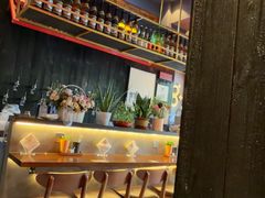 -8PINTS八品脱·日料·烧鸟·精酿小酒馆(莘庄店)