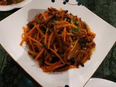 新派鱼香肉丝-东方亚克西餐厅(西康路店)