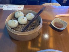 土猪肉老面小笼包-坊门老街(宜山路店)