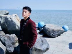 -变画·发型STUDIO