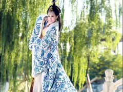太后2-九月鹰飞汉服摄影工作室