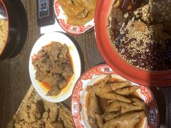-爆炸头阿姨小四川正宗川味小吃(无任何分店)