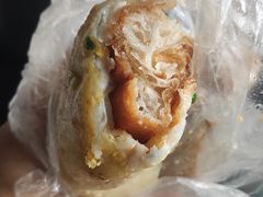 -正宗杂粮煎饼香软鸡蛋饼