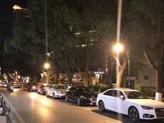 -柳大厨螺蛳粉(人民路总店)