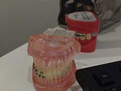 -上海仁爱医院口腔科 · 种植
