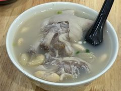 -雷祖芳老妈蹄花店