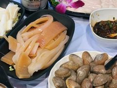 -鲜入围煮花胶鸡海鲜火锅