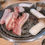 在济州岛是出了名的有海鲜和黑猪肉