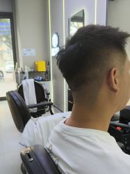 -尤司男士国潮理发馆