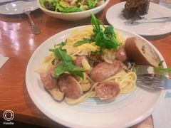 椰奶香肠蘑菇意面-雕刻时光咖啡馆(交大店)