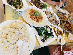 -鑫渔港海鲜本地菜·山海关浑锅(东戴河店)