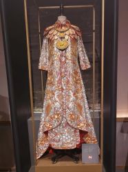 -藤薰定制中式嫁衣礼服旗袍店