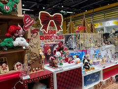 -泡泡玛特POPMART(上海环球港店)