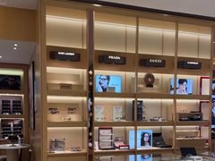 -茂昌眼镜(南京西路店)