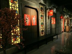 东区-时尚MEGO商业广场(华新地铁店)