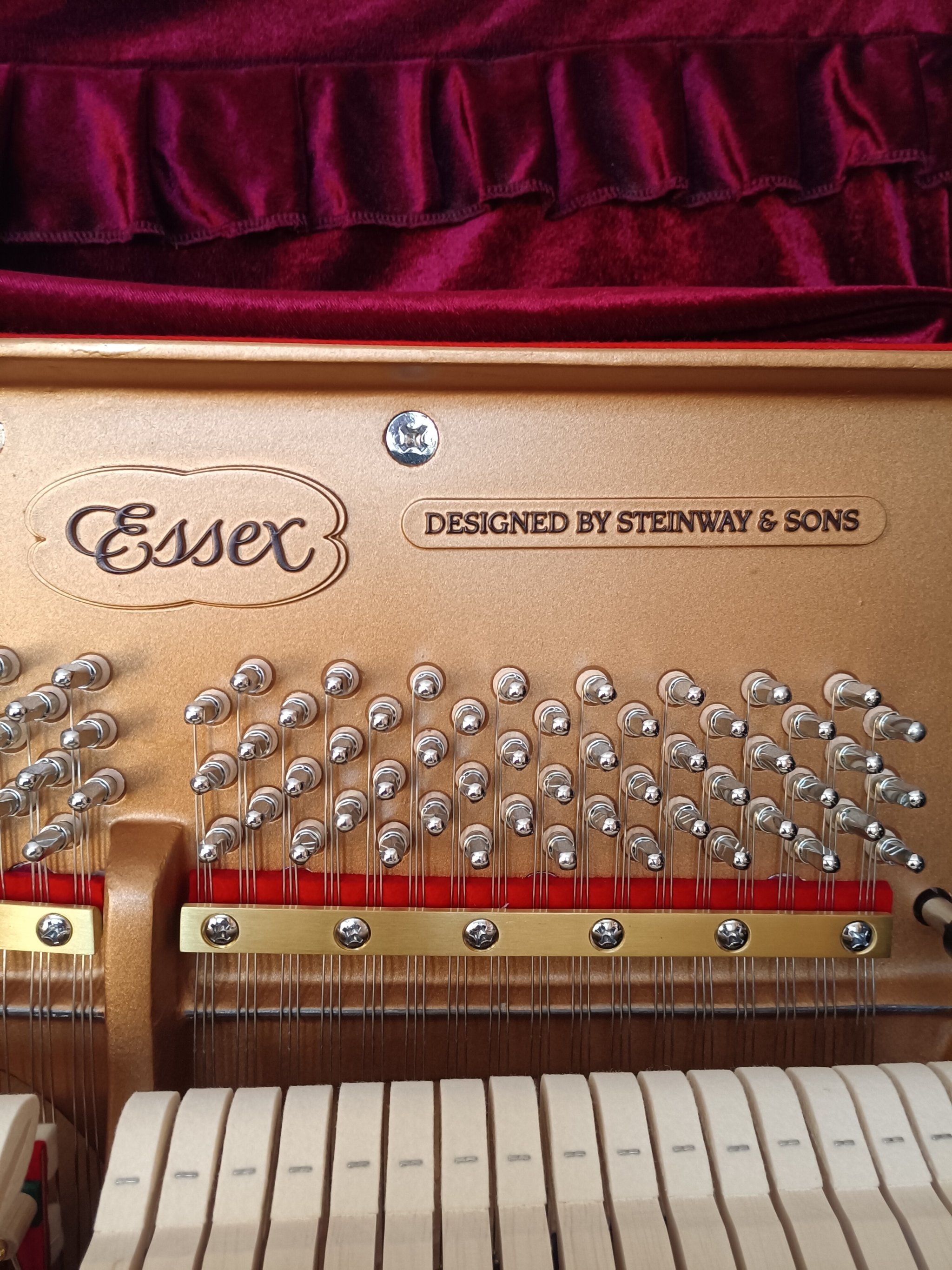 关于钢琴榔头的扭曲变形的处理.在我们个人