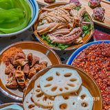 去复古民国风火锅看了一场灯会