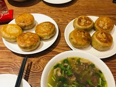 -清真吴记门钉肉饼·喜多利