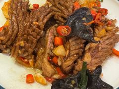 -闫府私房菜(恒隆店)