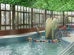 -金孔雀温泉旅游度假村